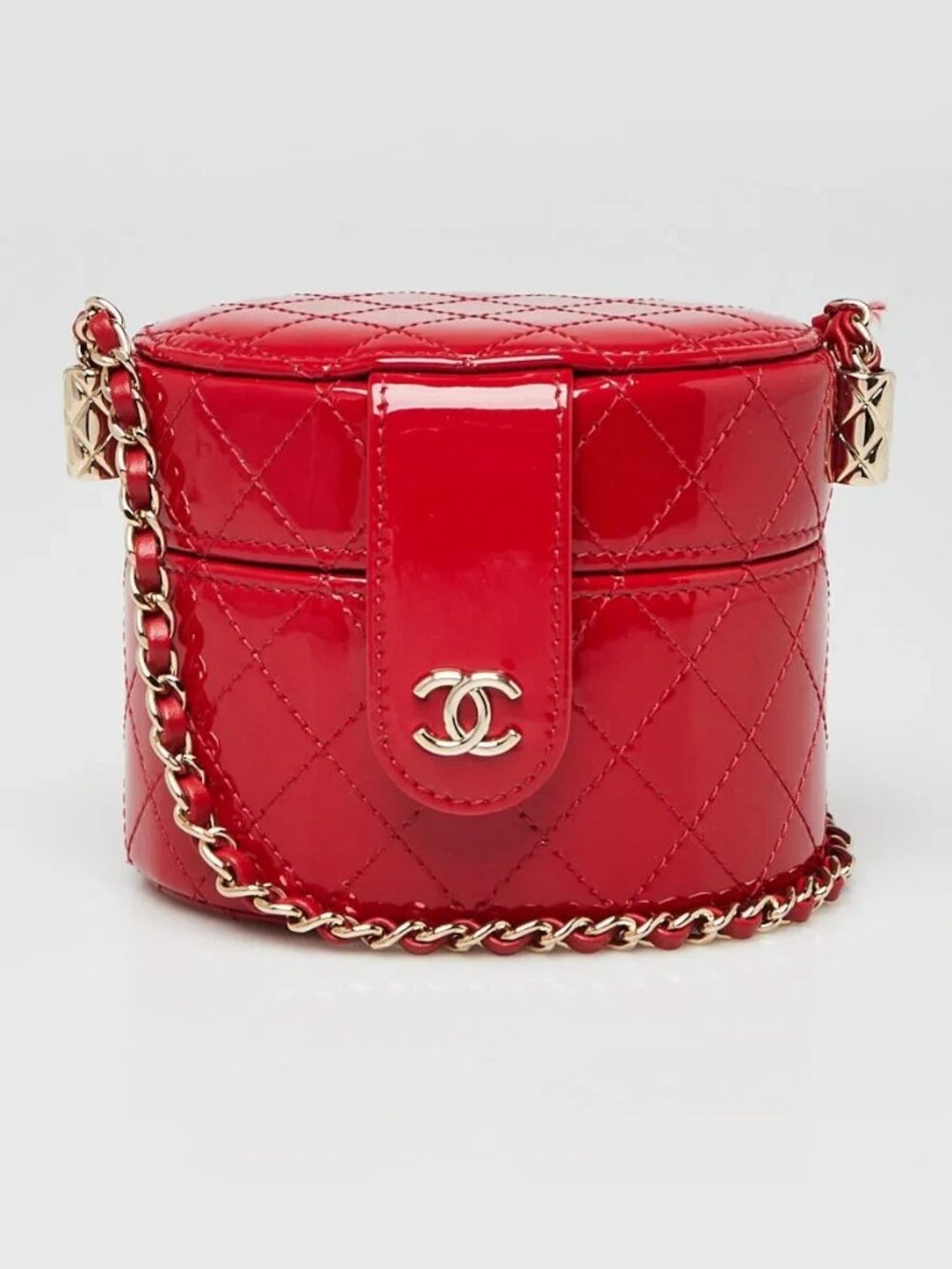 Chanel Red Quilted Patent Leather CC Mini Round Vanity Case Bag